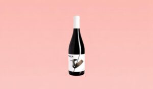 Elegir la etiqueta para un producto embotellado es una decisión estratégica que va mucho más allá del diseño visual.